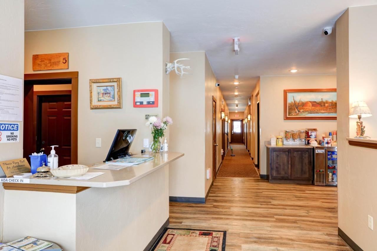 Wagon Wheel Hotel West Yellowstone Exteriér fotografie