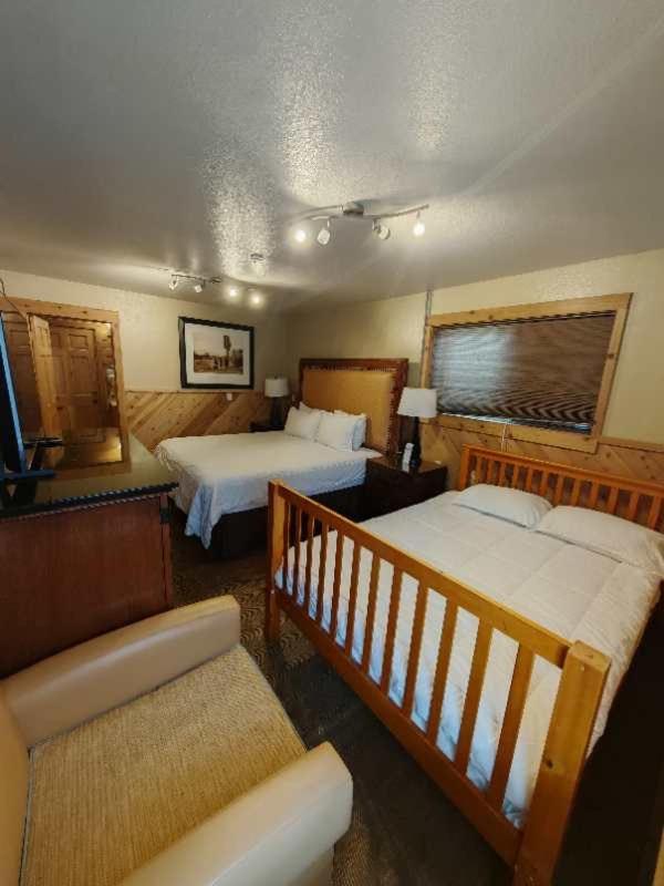 Wagon Wheel Hotel West Yellowstone Exteriér fotografie